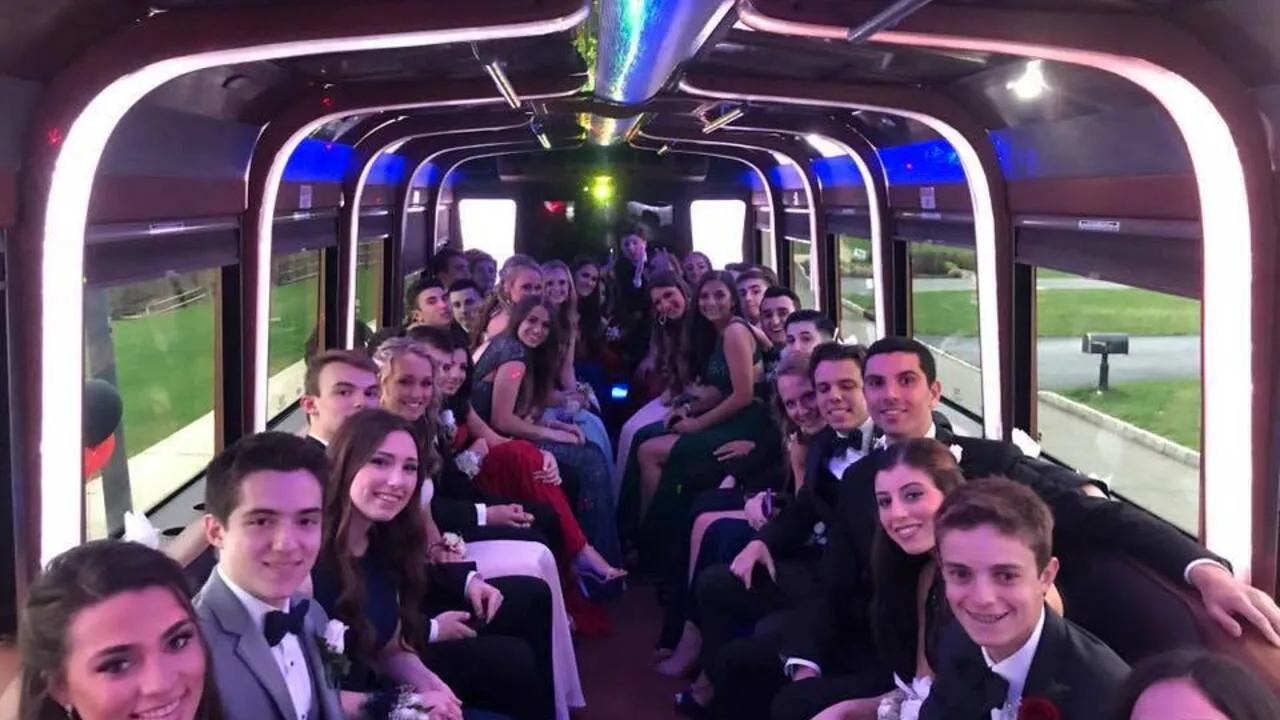 Charter bus service in Fort Worth TX